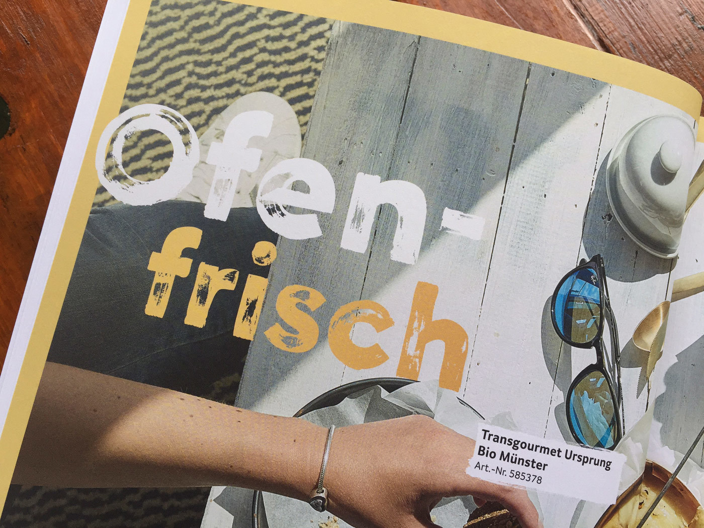 Fonts In Use Trans Gourmet Kaese Magazin Milk Design 08 Cera Brush