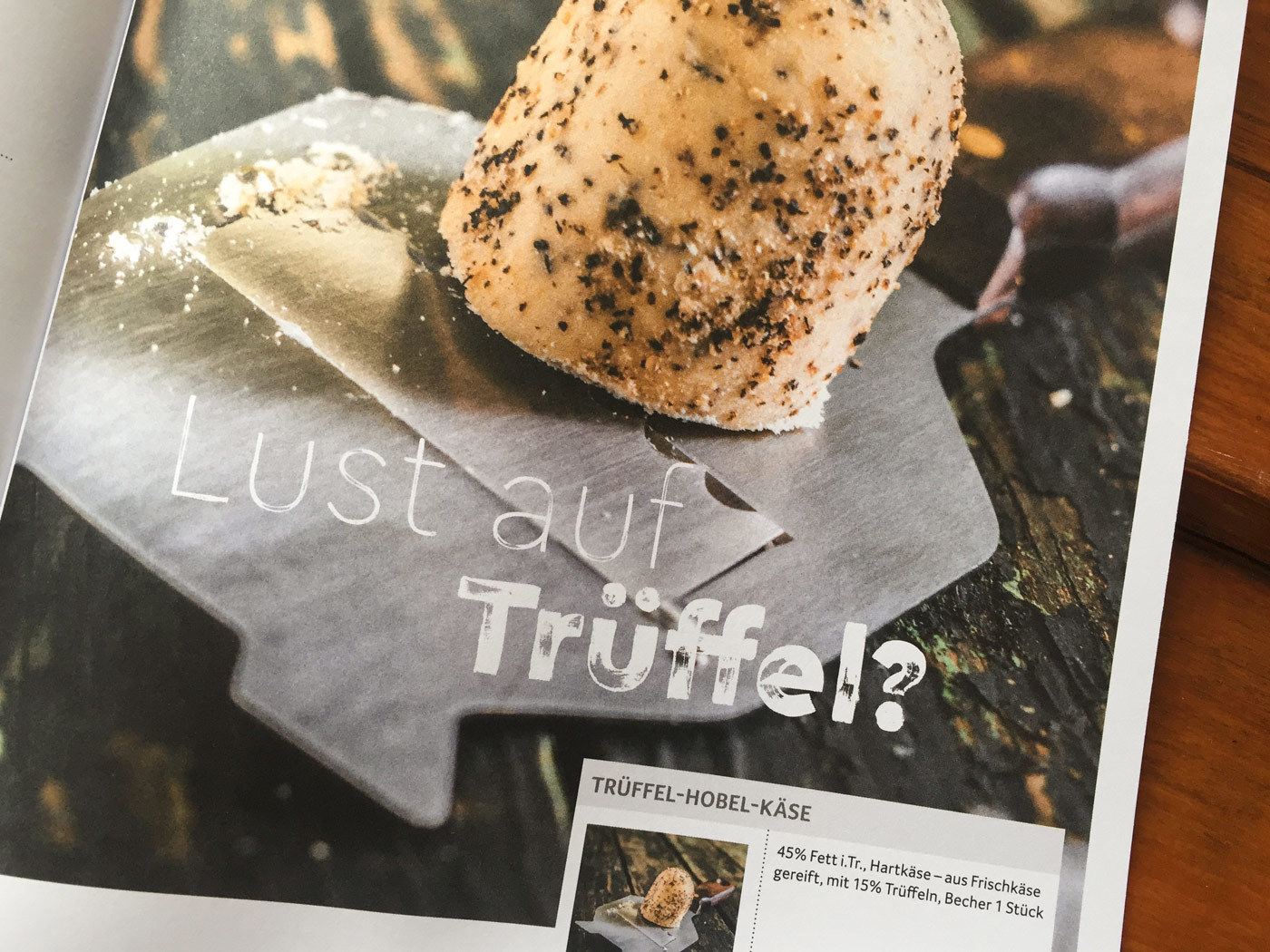 Fonts In Use Trans Gourmet Kaese Magazin Milk Design 19 Cera Brush