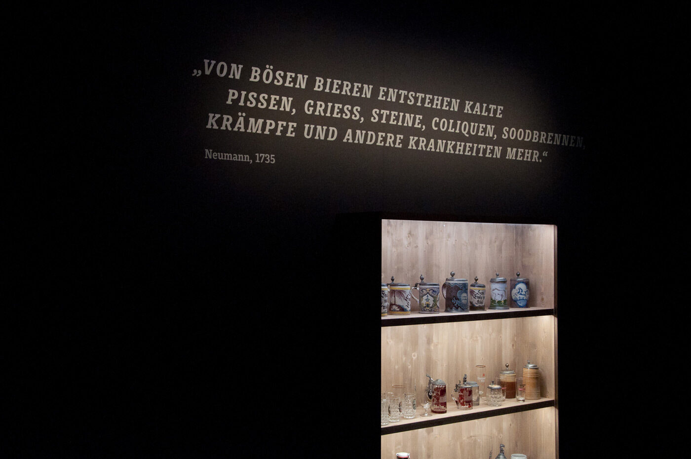 Fonts In Use Kein Bier Ohne Alster Exhibition 13 Muriza