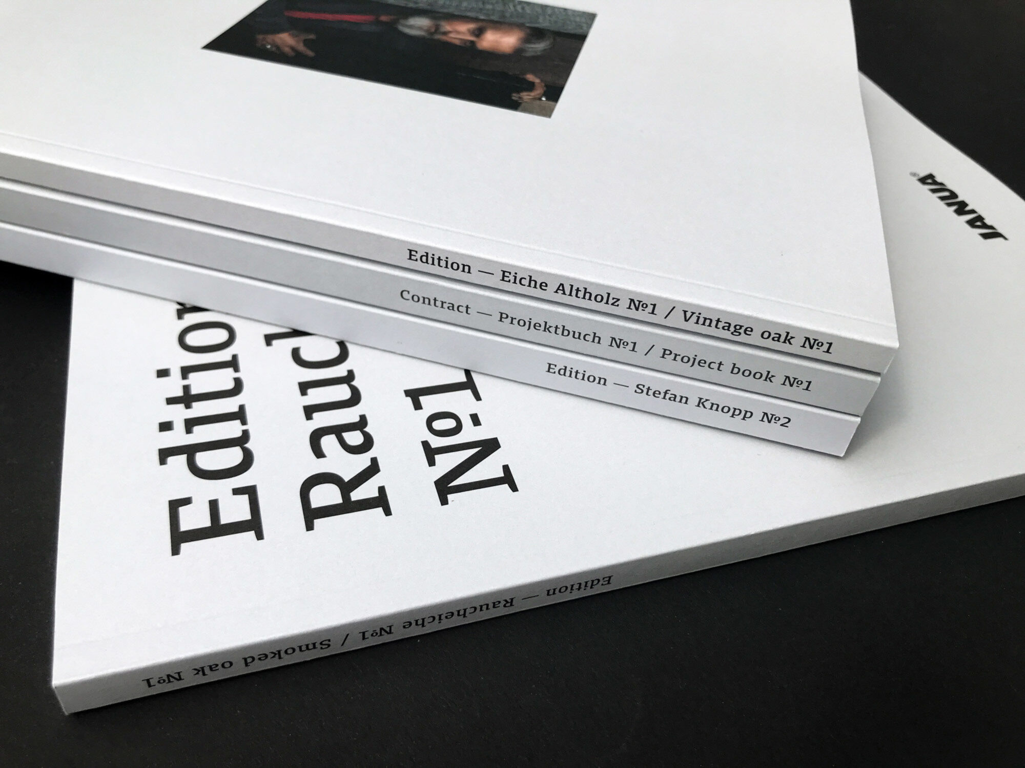 Type Mates Fonts In Use Janua Moebel Bernhard Maier Design 01 Harrison Serif